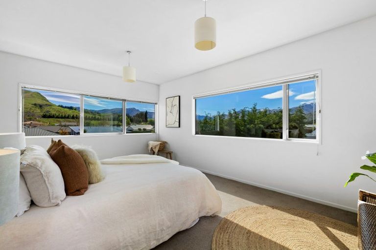 Photo of property in 26 Mavora Road, Lake Hayes, Queenstown, 9304