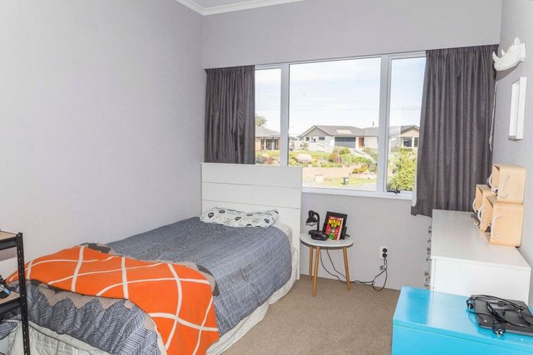 Photo of property in 16 Ruahine Street, Dannevirke, 4930