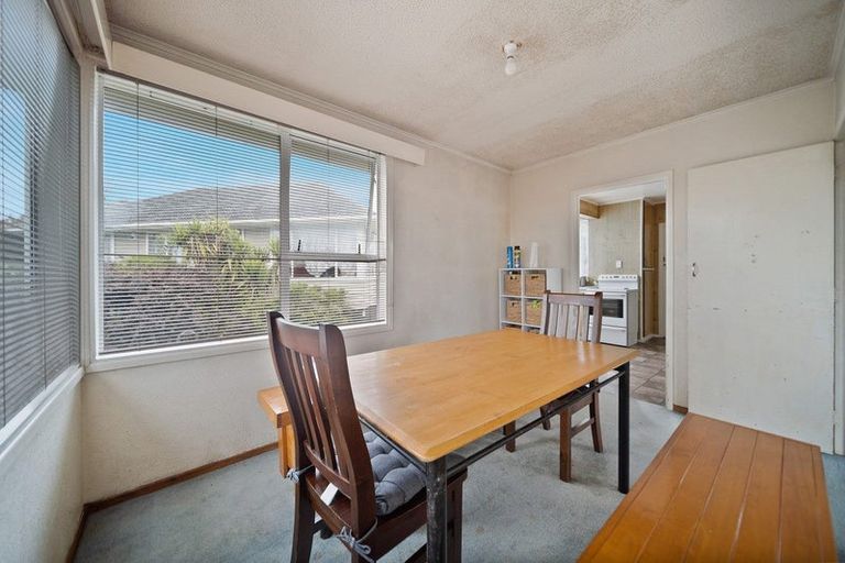 Photo of property in 9 Sutton Avenue, Mangere East, Auckland, 2024