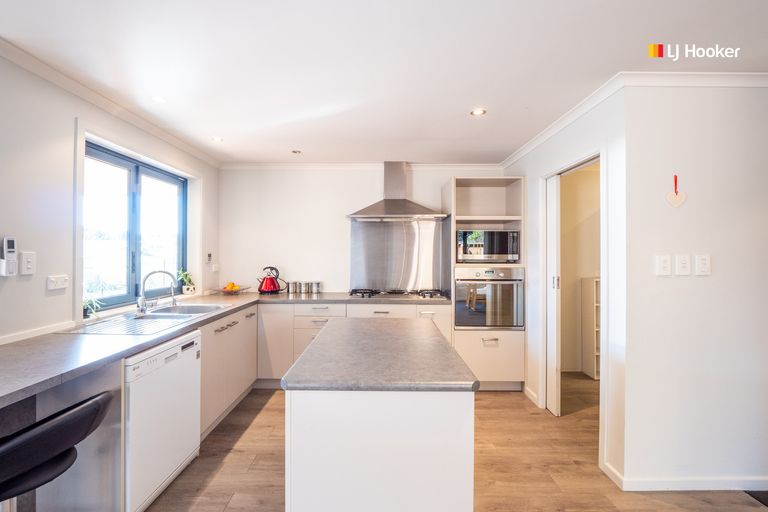 Photo of property in 7 Holyport Close, Fairfield, Dunedin, 9018