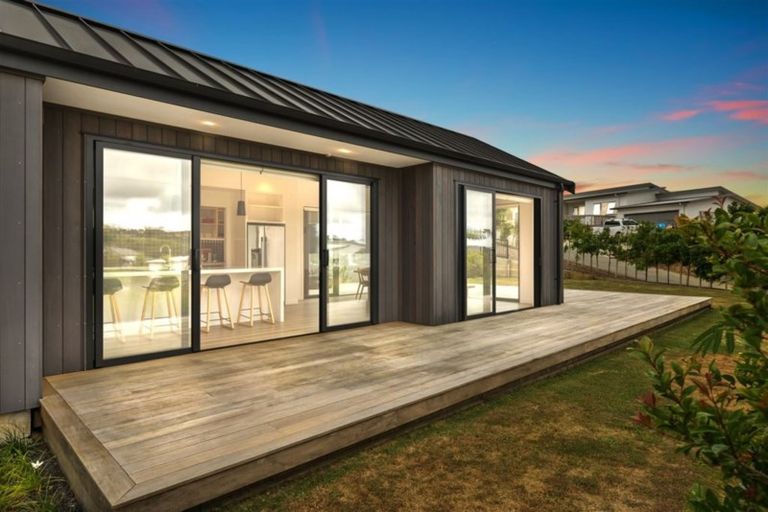 Photo of property in 90 Solan Drive, Waimauku, 0812