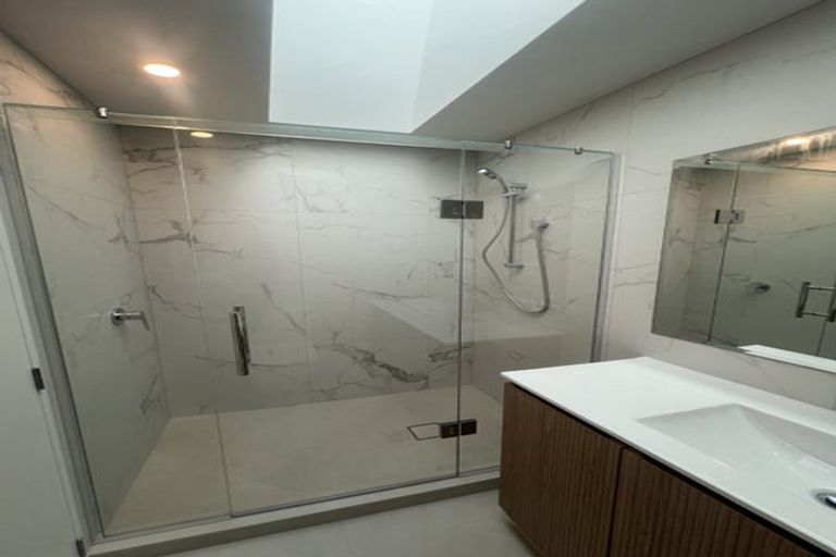 Photo of property in 15 Kerr Street, Devonport, Auckland, 0624