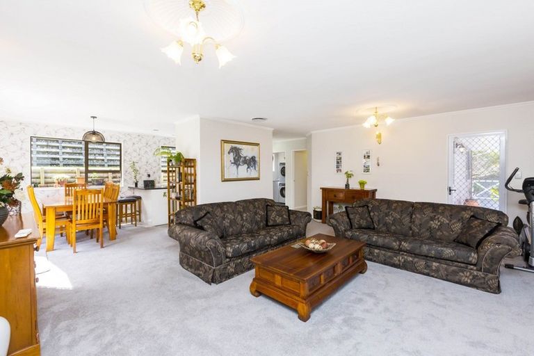 Photo of property in 15 Alleyne Court, Brown Owl, Upper Hutt, 5018