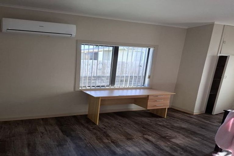 Photo of property in 12 Ashlynne Avenue, Papatoetoe, Auckland, 2025