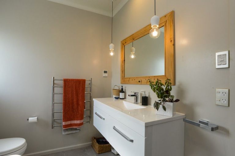 Photo of property in 1214 Willowpark Road North, Mayfair, Hastings, 4122