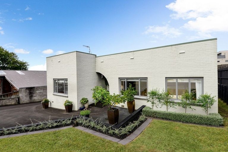 Photo of property in 2 Fowlers Avenue, Frankton, Hamilton, 3204