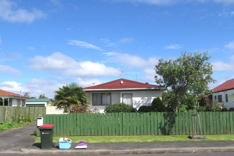 Photo of property in 15 Motu Place, Mount Wellington, Auckland, 1060