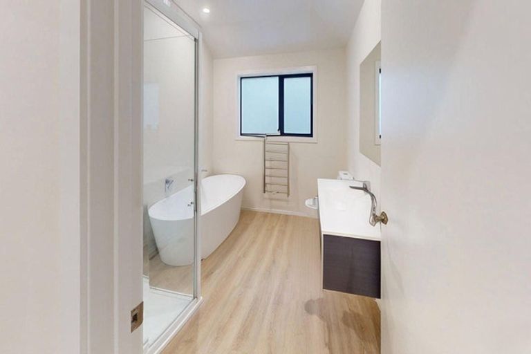 Photo of property in 166 Bridge Street, Bulls, 4818