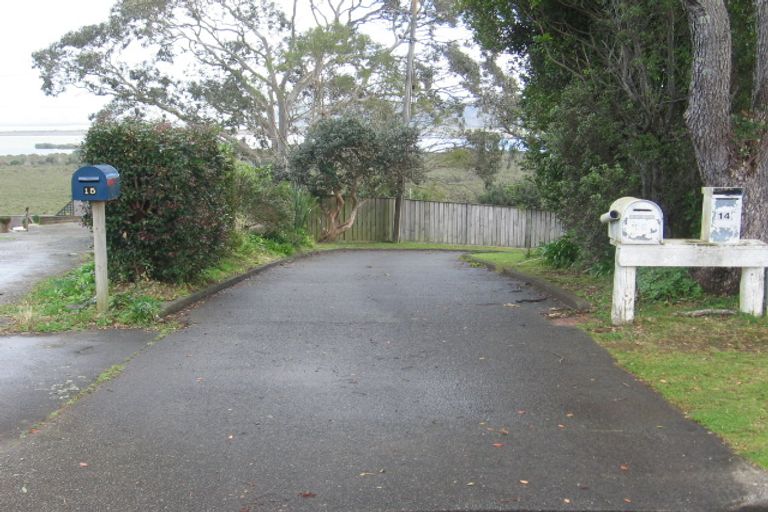 Photo of property in 16 Pine Park Road, Onerahi, Whangarei, 0110