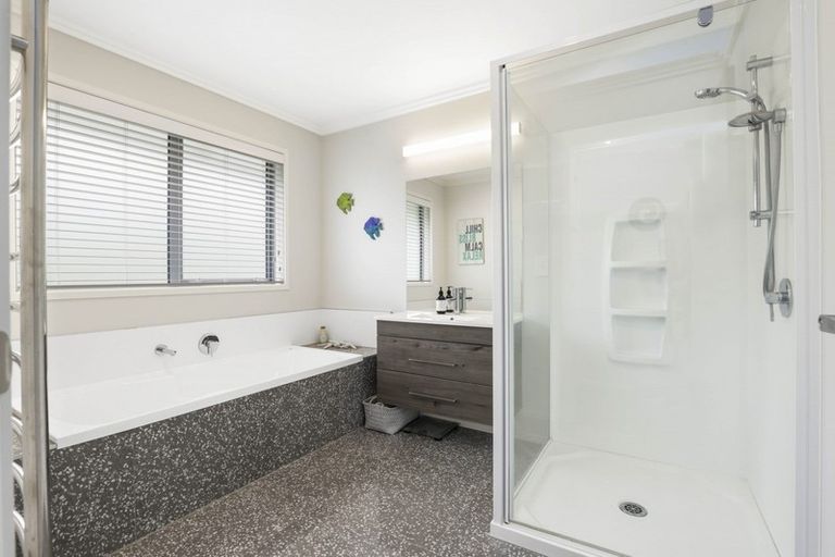 Photo of property in 42 Keston Crescent, Flagstaff, Hamilton, 3210