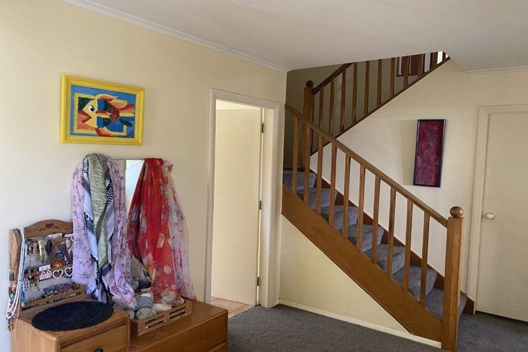 Photo of property in 15 Punjab Street, Khandallah, Wellington, 6035