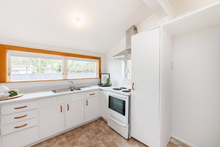 Photo of property in 69 Chelwood Street, Takaro, Palmerston North, 4412