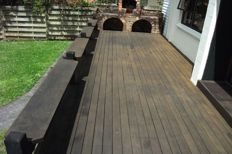 Photo of property in 22 Callender Place, Shelly Park, Auckland, 2014