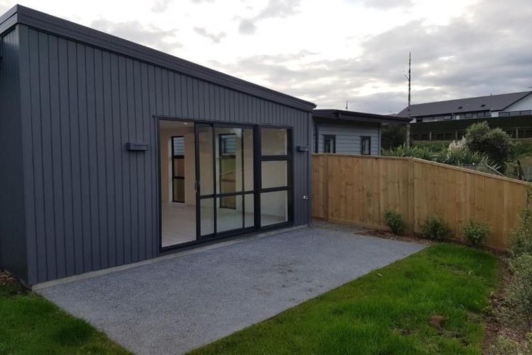 Photo of property in 10 Roto Lane, Pukekohe, 2120