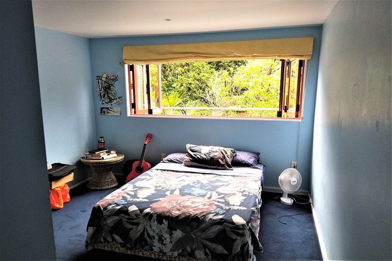 Photo of property in 22 Crescent Road East, Ostend, Waiheke Island, 1081
