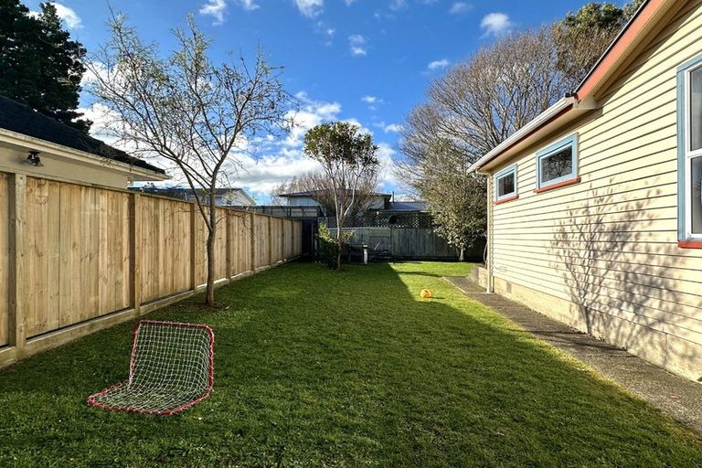 Photo of property in 12 Henry Street, Ebdentown, Upper Hutt, 5018
