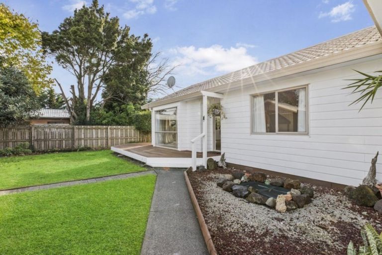 Photo of property in 50a Kitchener Road, Waiuku, 2123