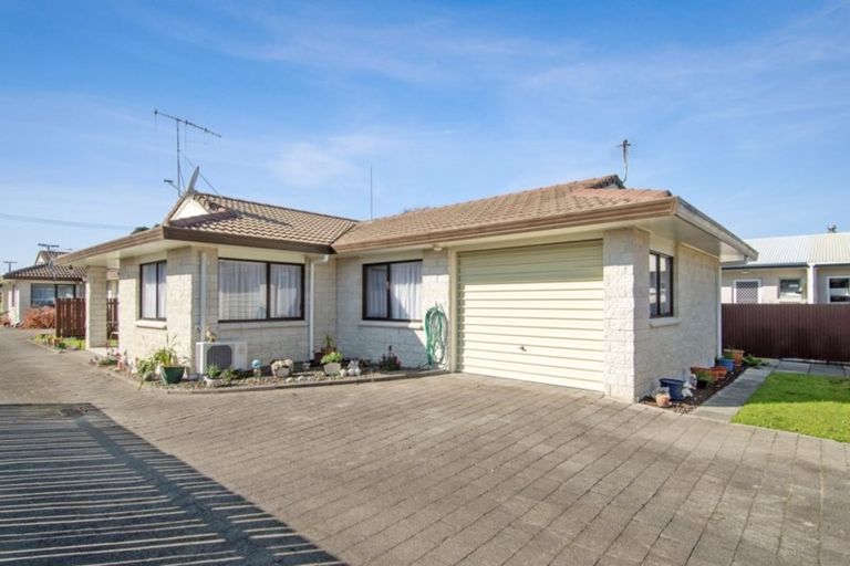 Photo of property in 2/200 Fourteenth Avenue, Tauranga South, Tauranga, 3112