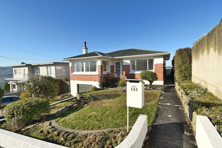 Photo of property in 131 Easther Crescent, Kew, Dunedin, 9012