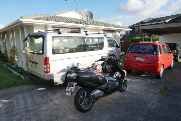 Photo of property in 1/207 Bucklands Beach Road, Bucklands Beach, Auckland, 2012