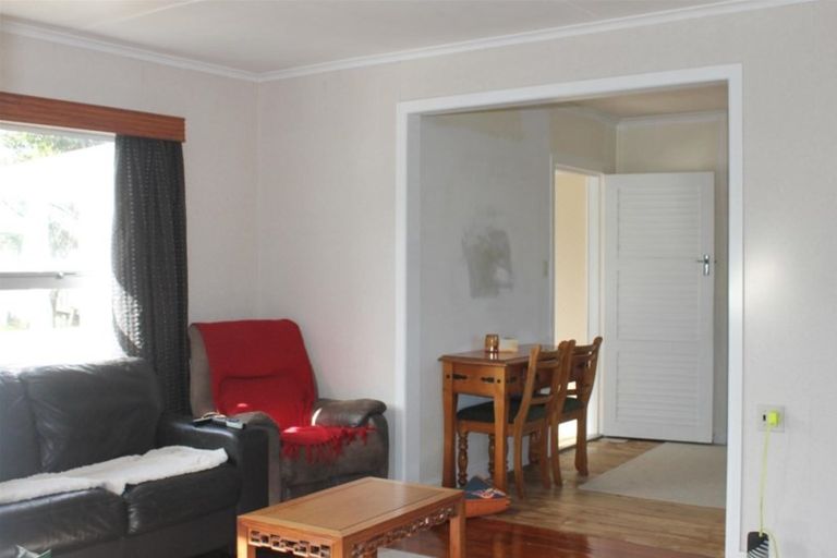 Photo of property in 32 Bickerstaffe Road, Maungaturoto, 0520