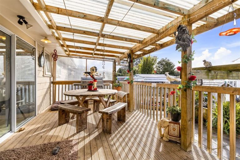 Photo of property in 44 Jillian Drive, Ranui, Auckland, 0612