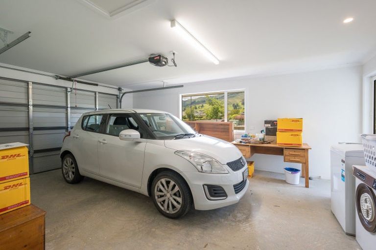 Photo of property in 6 Langdale Drive, Richmond, 7020