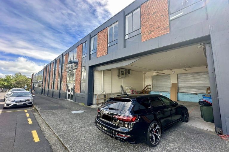 Photo of property in 34 Dacre Street, Linwood, Christchurch, 8062