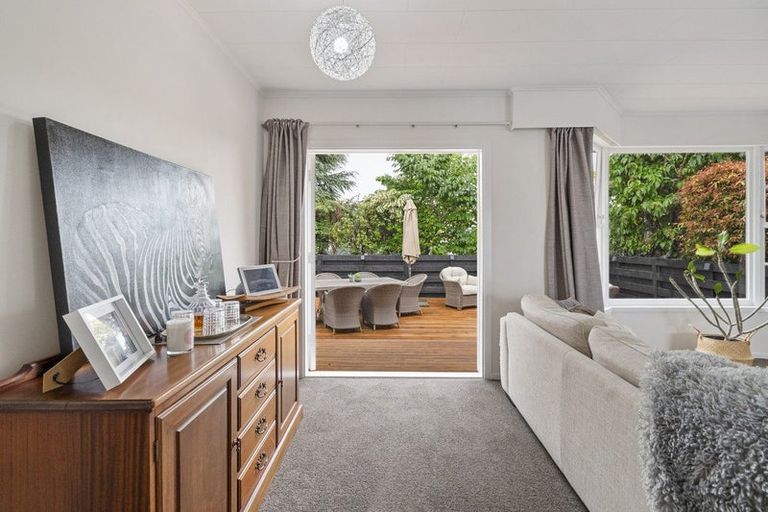 Photo of property in 6 Kimberley Grove, Westbrook, Palmerston North, 4412