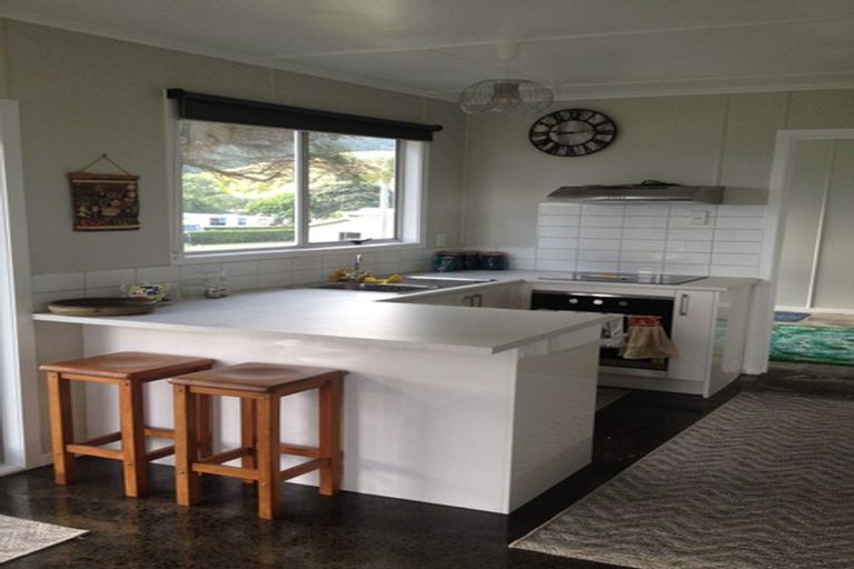 Photo of property in 122 Maunsell Road, Port Waikato, Tuakau, 2695