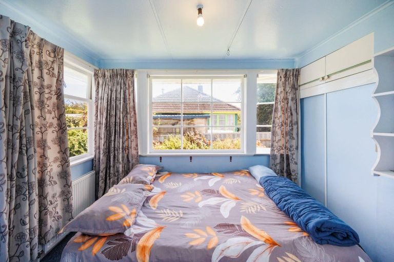 Photo of property in 48 Tweed Street, Roslyn, Palmerston North, 4414