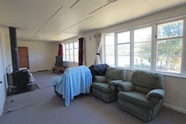 Photo of property in 40 Leslie Street, Waiau, 7332