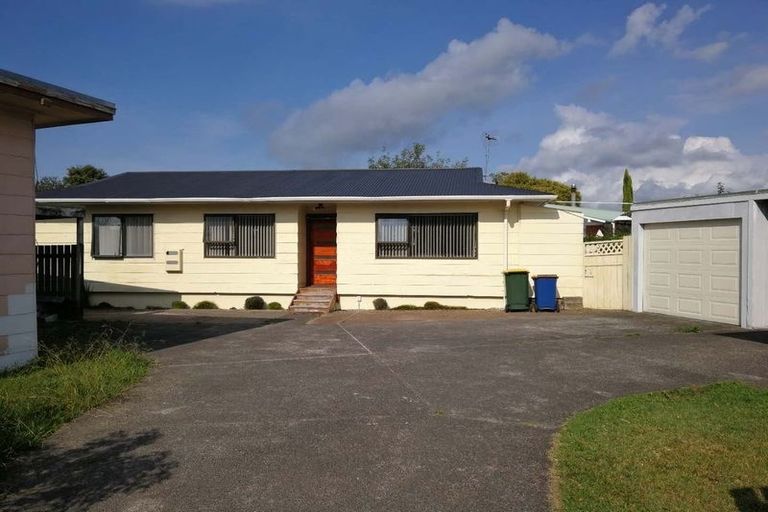 Photo of property in 3/15 Margan Avenue, New Lynn, Auckland, 0600
