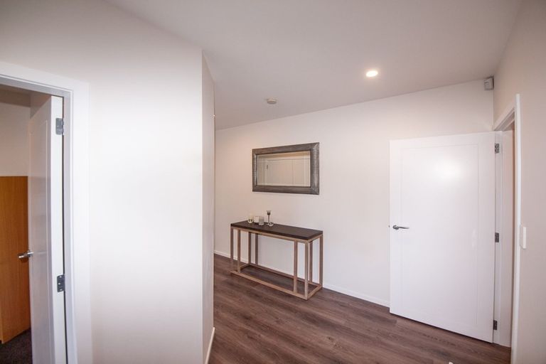 Photo of property in 1 Stony Hill Place, Grenada Village, Wellington, 6037