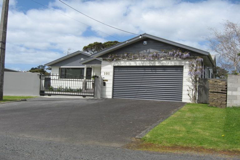Photo of property in 101 Ferry Parade, Herald Island, Auckland, 0618
