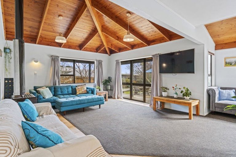 Photo of property in 10 Angela Place, Kinloch, Taupo, 3377