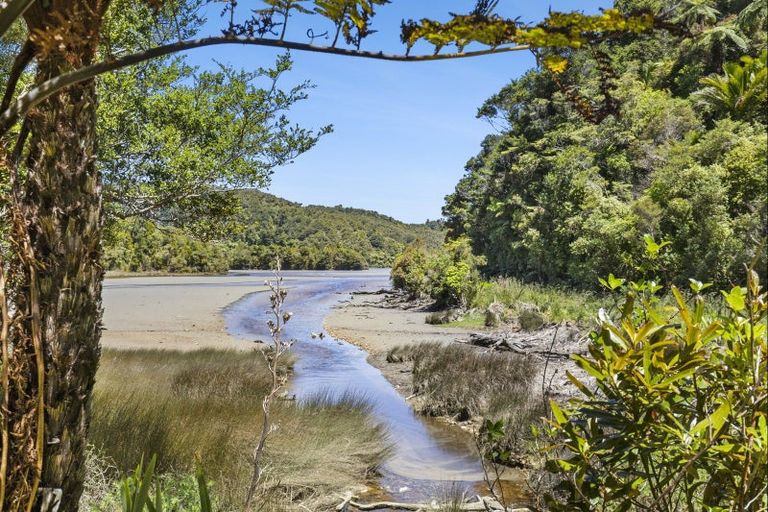 Photo of property in 857 Dry Road, Rakopi, Collingwood, 7073