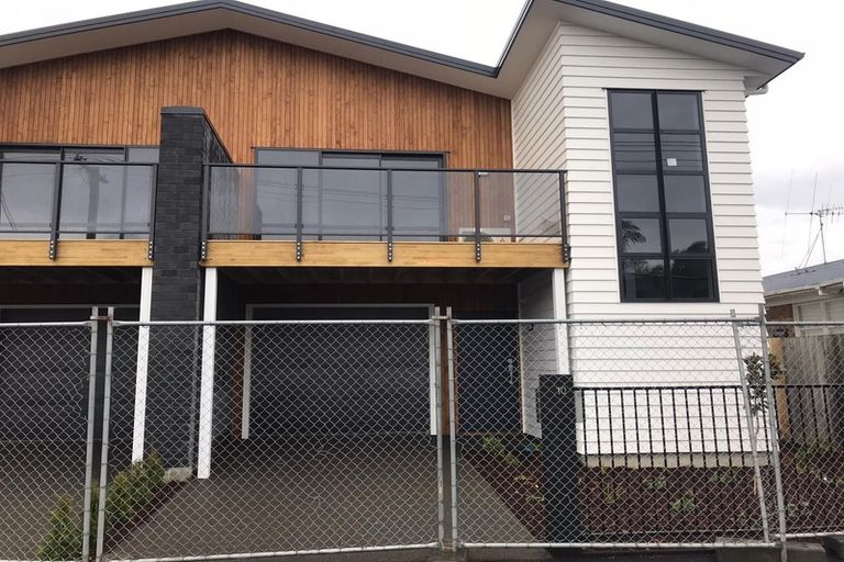 Photo of property in 1/10 Charlemont Street, Whitiora, Hamilton, 3200