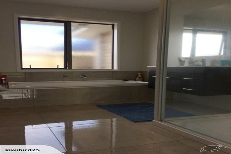 Photo of property in 34 Whincops Road, Halswell, Christchurch, 8025