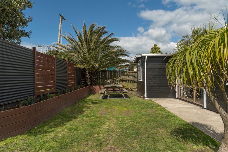 Photo of property in 296 Pukehina Parade, Pukehina, Te Puke, 3189