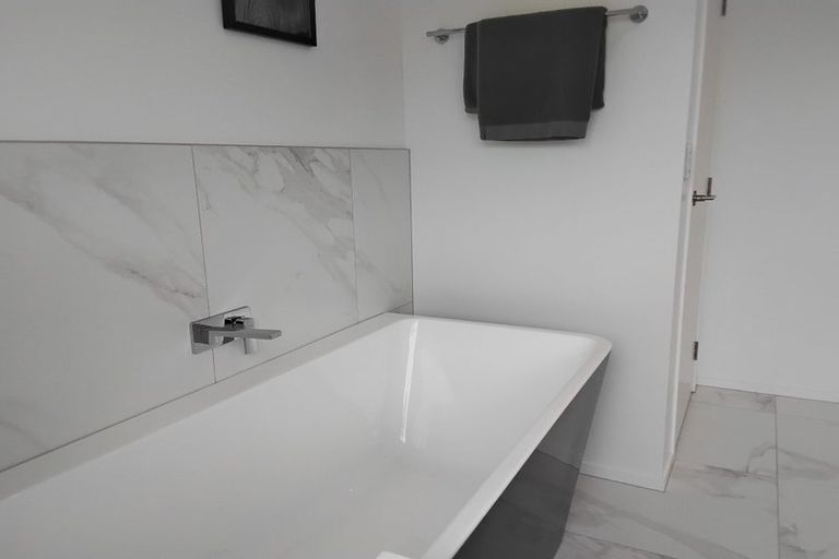 Photo of property in 11 Cherrywood Rise, Paparoa, 0571