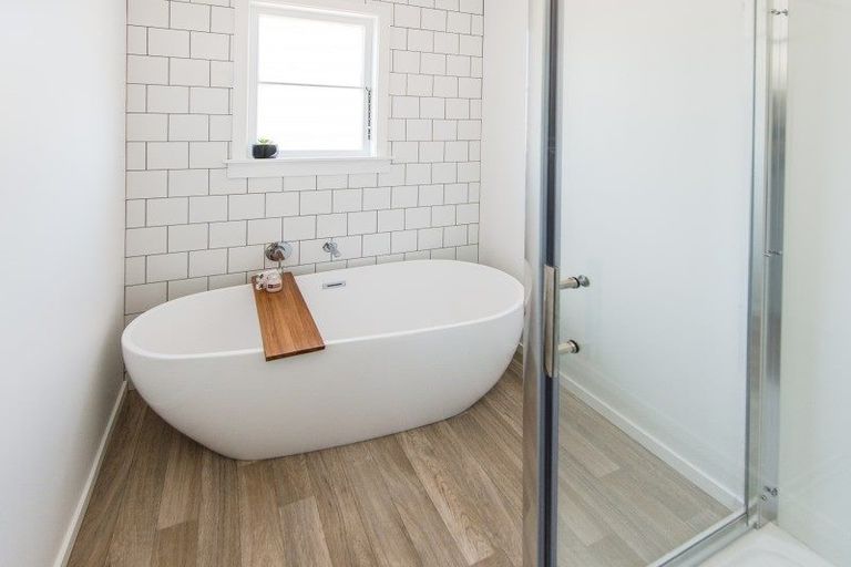 Photo of property in 16 Moana Street, Whanganui East, Whanganui, 4500