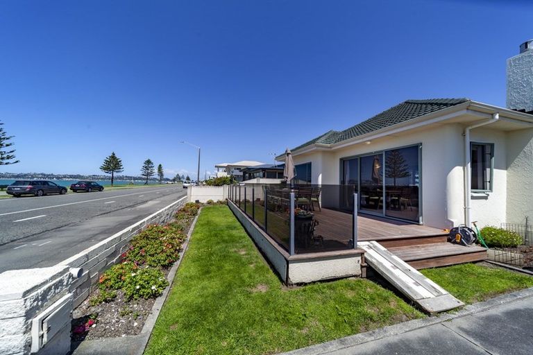 Photo of property in 82 The Esplanade, Westshore, Napier, 4110