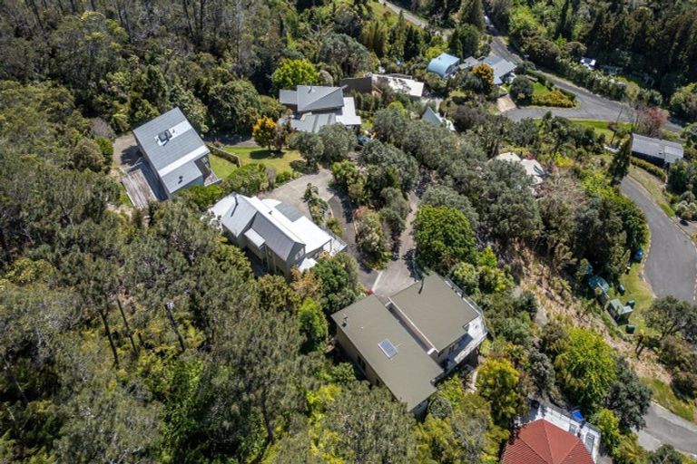 Photo of property in 8 Patricia Place, Hahei, Whitianga, 3591