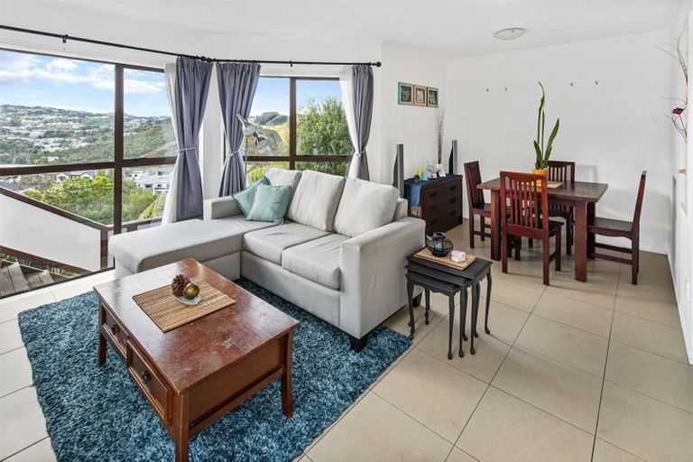 Photo of property in 1/32 Rajkot Terrace, Broadmeadows, Wellington, 6035