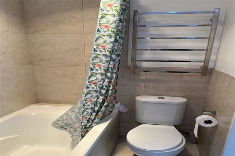 Photo of property in 36 Reelick Avenue, Pakuranga Heights, Auckland, 2010