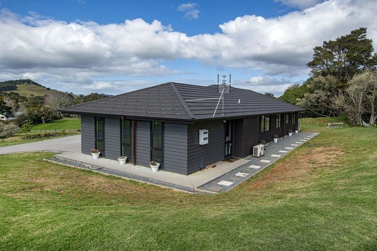 Photo of property in 14 Mangakino Lane, Kauri, Kamo, 0185