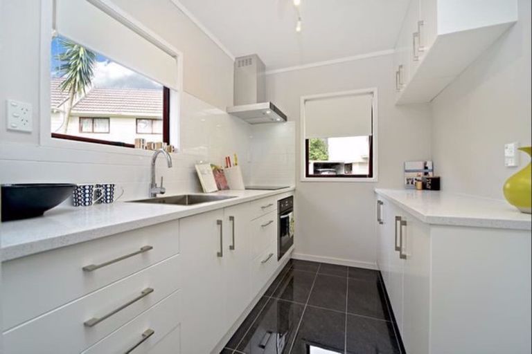 Photo of property in 10/19a Gray Avenue, Mangere East, Auckland, 2024