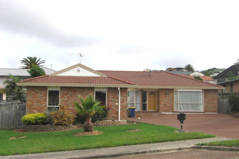 Photo of property in 29 San Valentino Drive, Henderson, Auckland, 0612