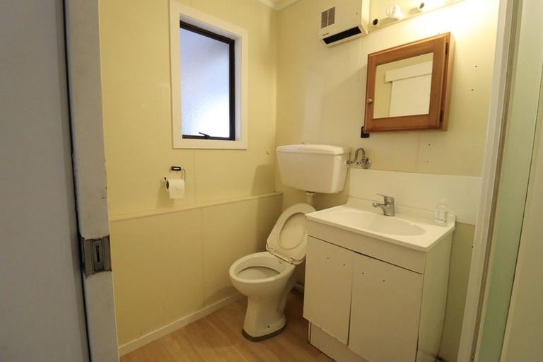 Photo of property in 36 Ennis Avenue, Pakuranga Heights, Auckland, 2010